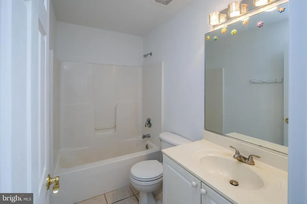 134 KELCAR DRIVE Summit Point, WV 25446