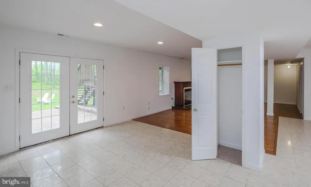 134 KELCAR DRIVE Summit Point, WV 25446