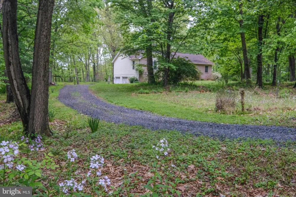 134 KELCAR DRIVE Summit Point, WV 25446