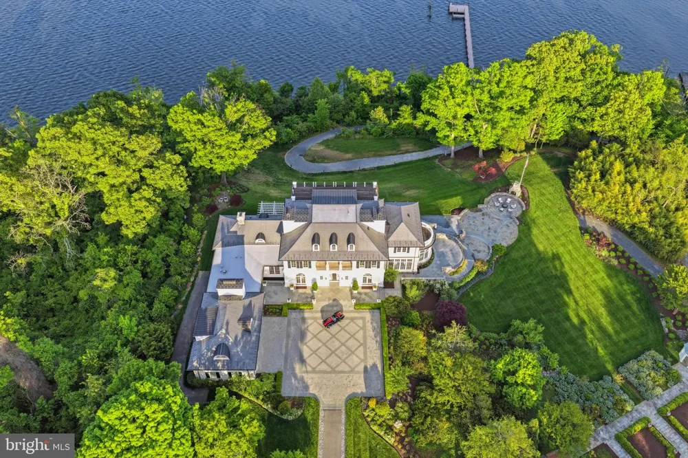 7979 E BOULEVARD DRIVE Alexandria, VA 22308