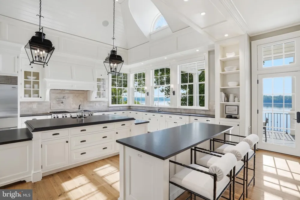7979 E BOULEVARD DRIVE Alexandria, VA 22308