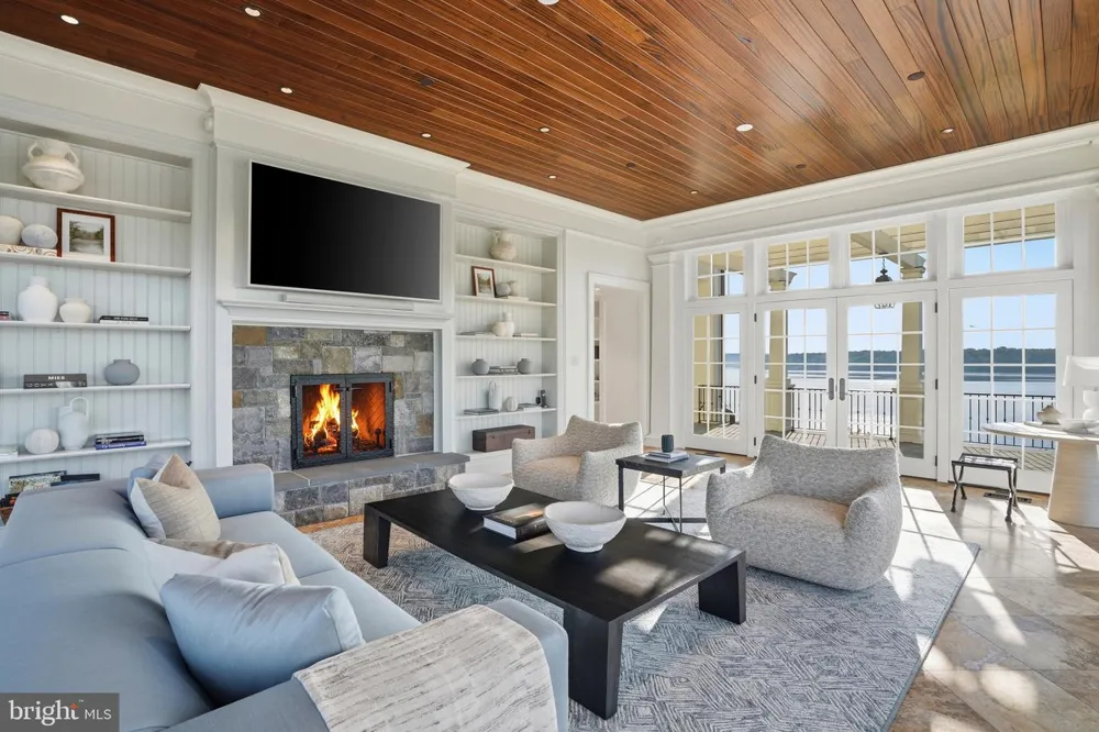 7979 E BOULEVARD DRIVE Alexandria, VA 22308