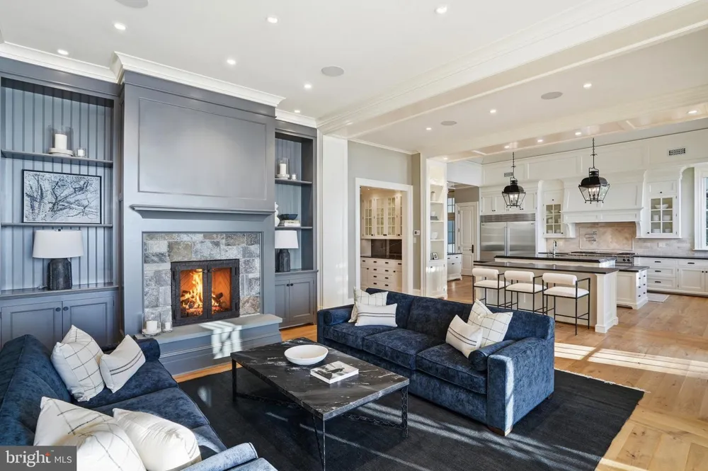 7979 E BOULEVARD DRIVE Alexandria, VA 22308