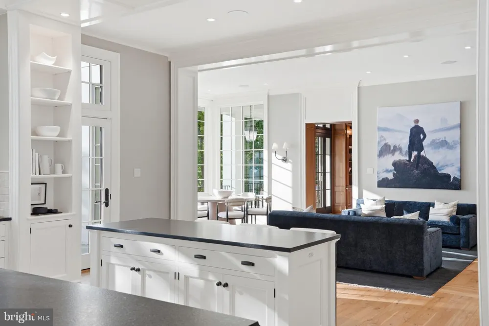 7979 E BOULEVARD DRIVE Alexandria, VA 22308