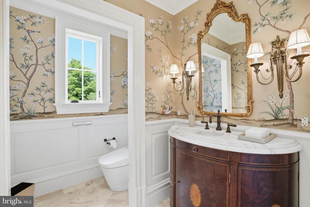 7979 E BOULEVARD DRIVE Alexandria, VA 22308