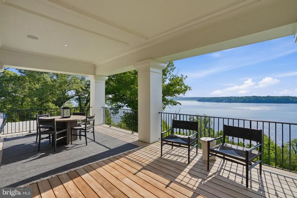 7979 E BOULEVARD DRIVE Alexandria, VA 22308