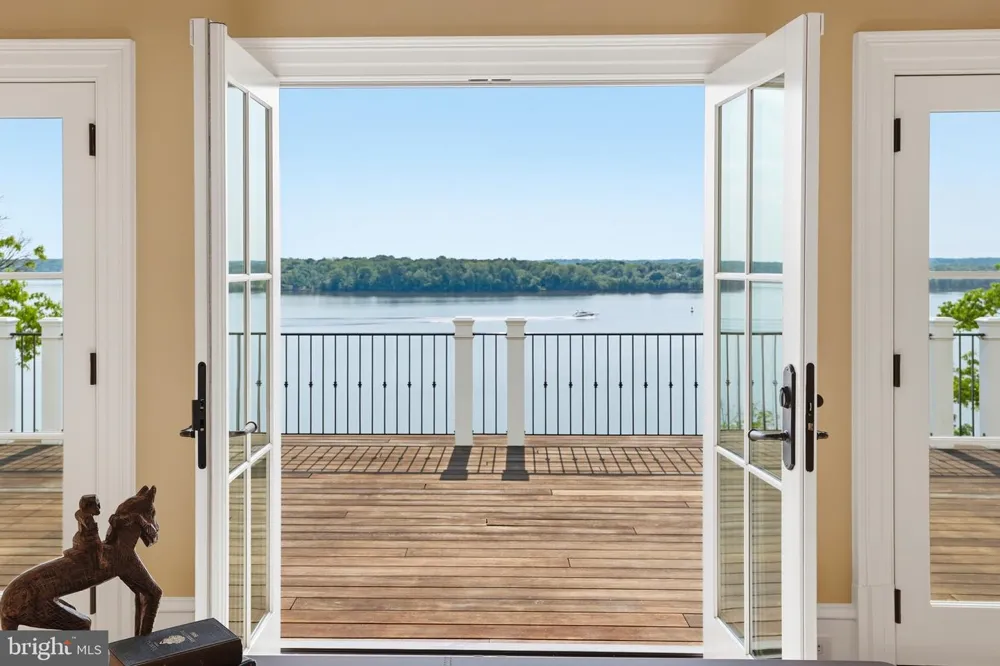 7979 E BOULEVARD DRIVE Alexandria, VA 22308