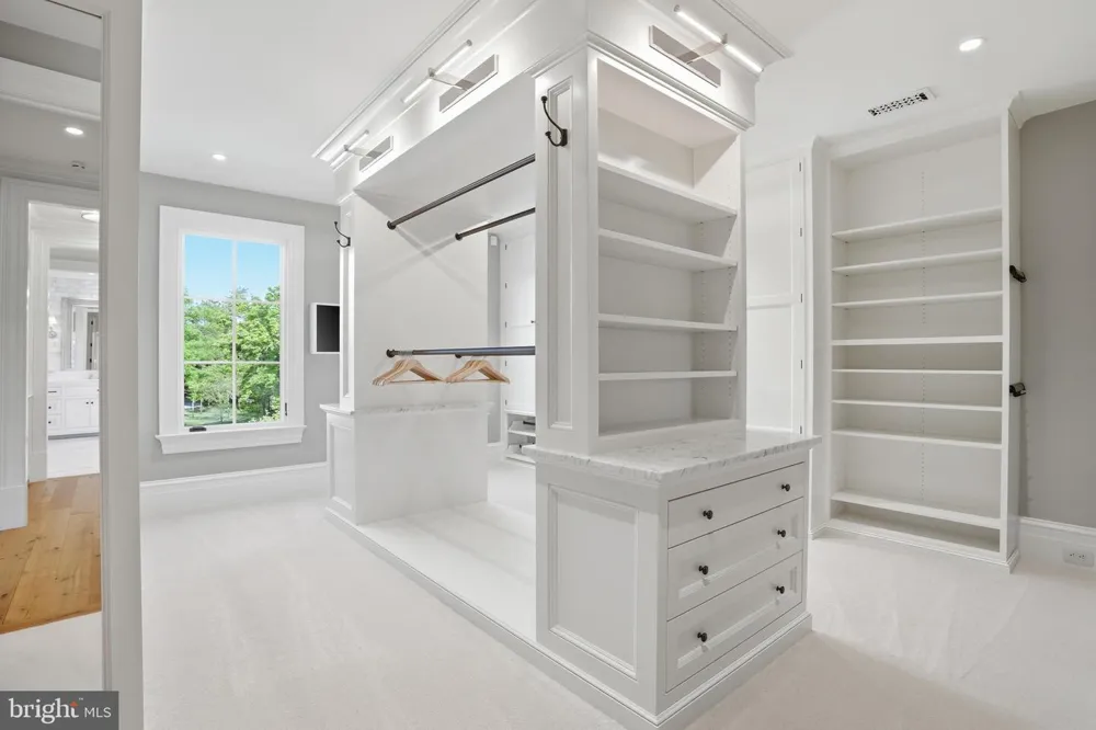 7979 E BOULEVARD DRIVE Alexandria, VA 22308