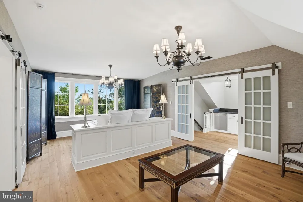 7979 E BOULEVARD DRIVE Alexandria, VA 22308