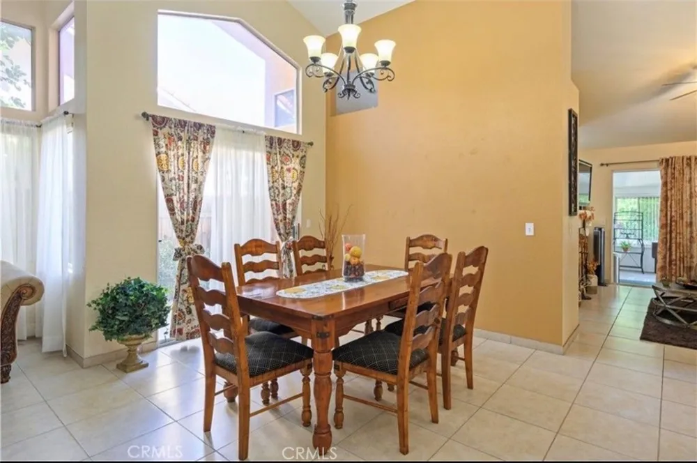 1087 Serena San Jacinto, CA 92583