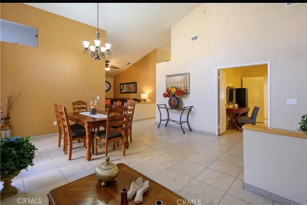 1087 Serena San Jacinto, CA 92583