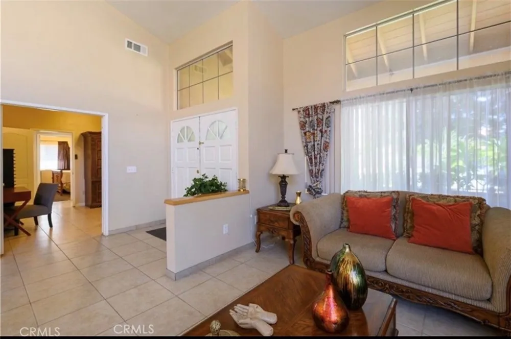 1087 Serena San Jacinto, CA 92583
