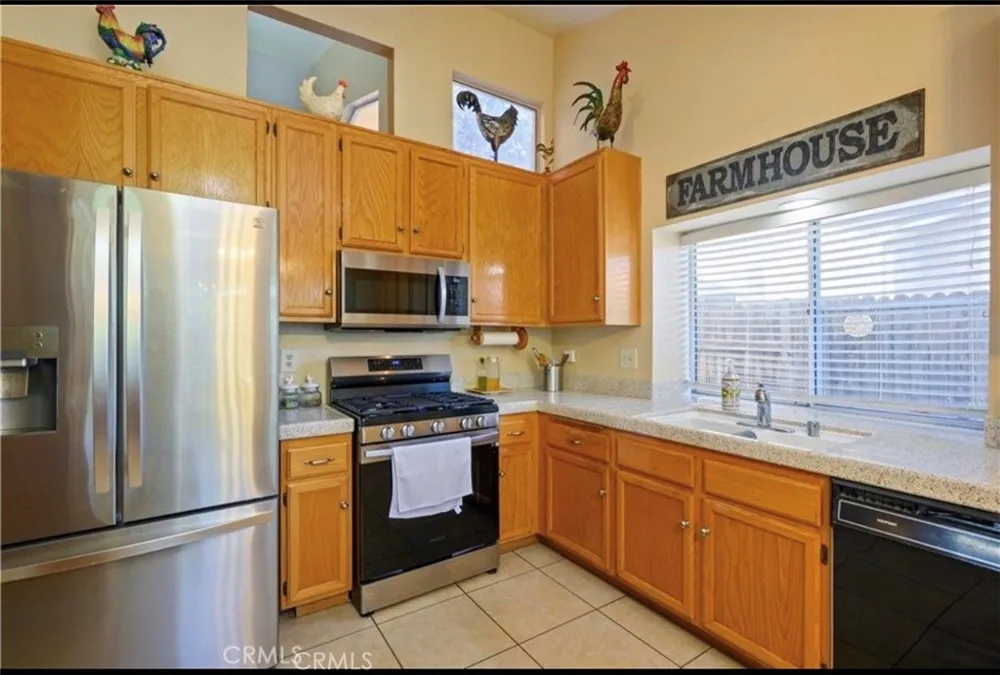 1087 Serena San Jacinto, CA 92583