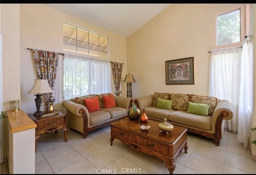 1087 Serena San Jacinto, CA 92583