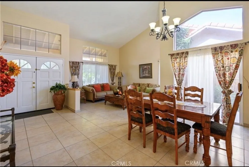 1087 Serena San Jacinto, CA 92583