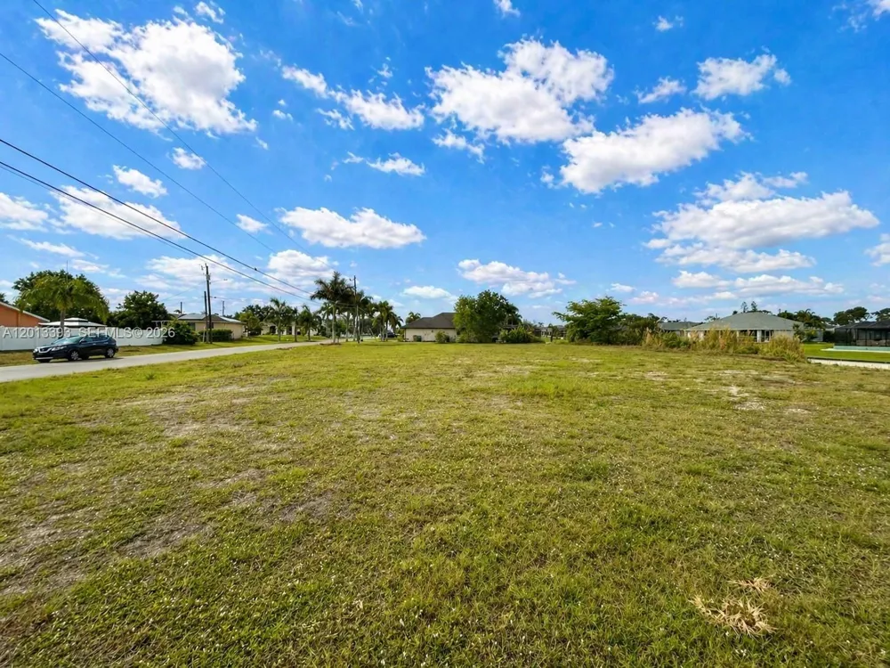 1014 SW 18th St Cape Coral, FL 33991