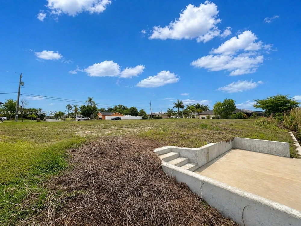 1014 SW 18th St Cape Coral, FL 33991