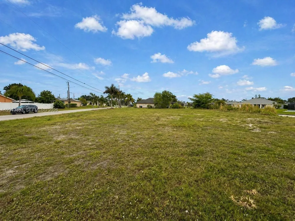 1014 SW 18th St Cape Coral, FL 33991