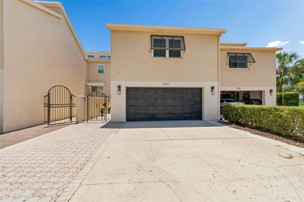487 PINELLAS BAYWAY S #207 St Petersburg, FL 33715