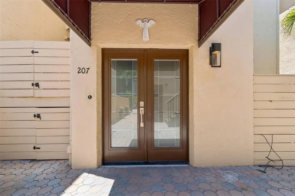 487 PINELLAS BAYWAY S #207 St Petersburg, FL 33715