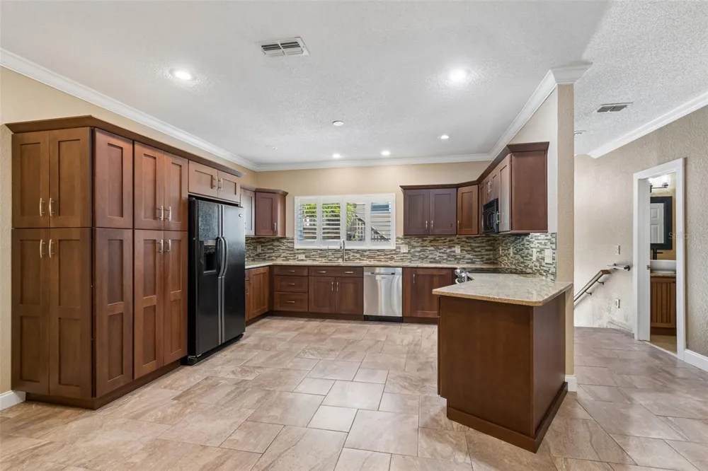 487 PINELLAS BAYWAY S #207 St Petersburg, FL 33715