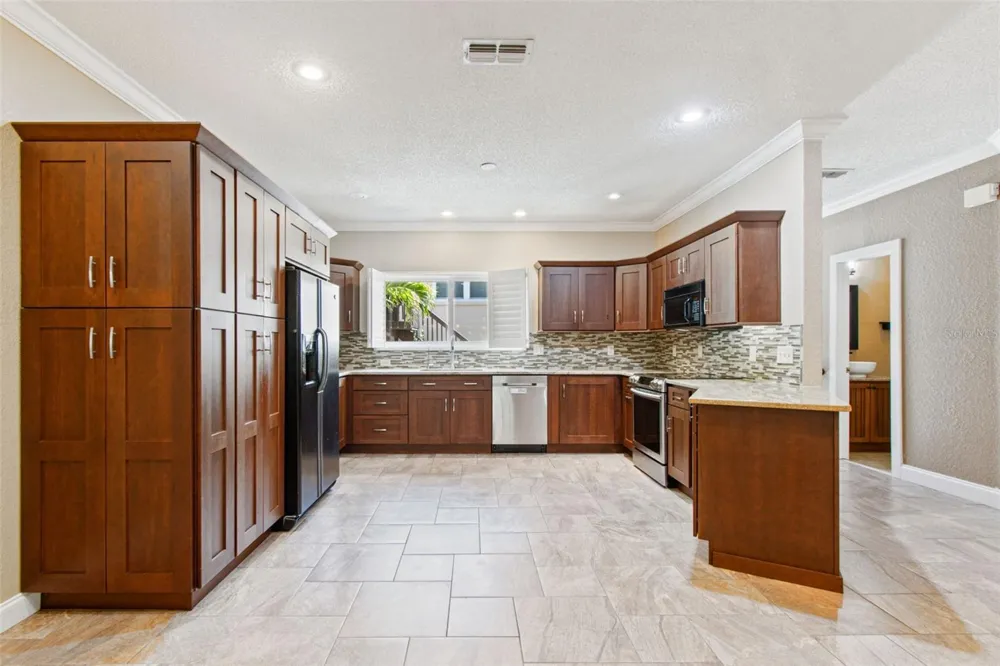 487 PINELLAS BAYWAY S #207 St Petersburg, FL 33715