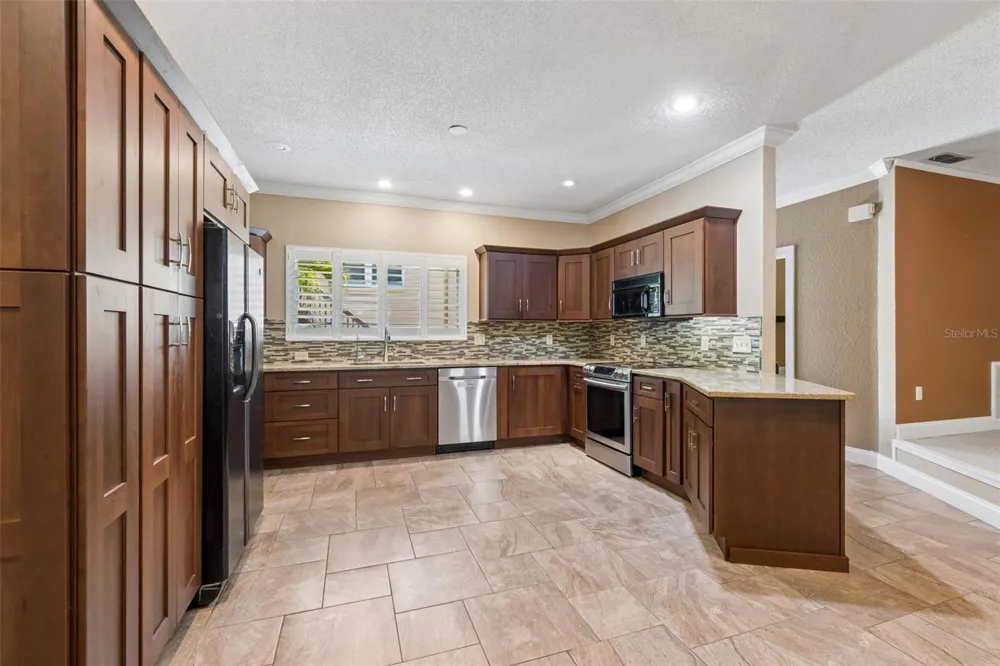 487 PINELLAS BAYWAY S #207 St Petersburg, FL 33715