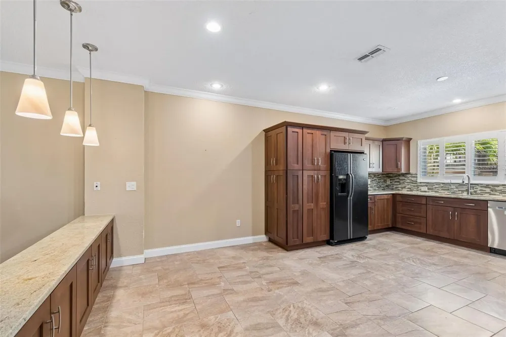 487 PINELLAS BAYWAY S #207 St Petersburg, FL 33715