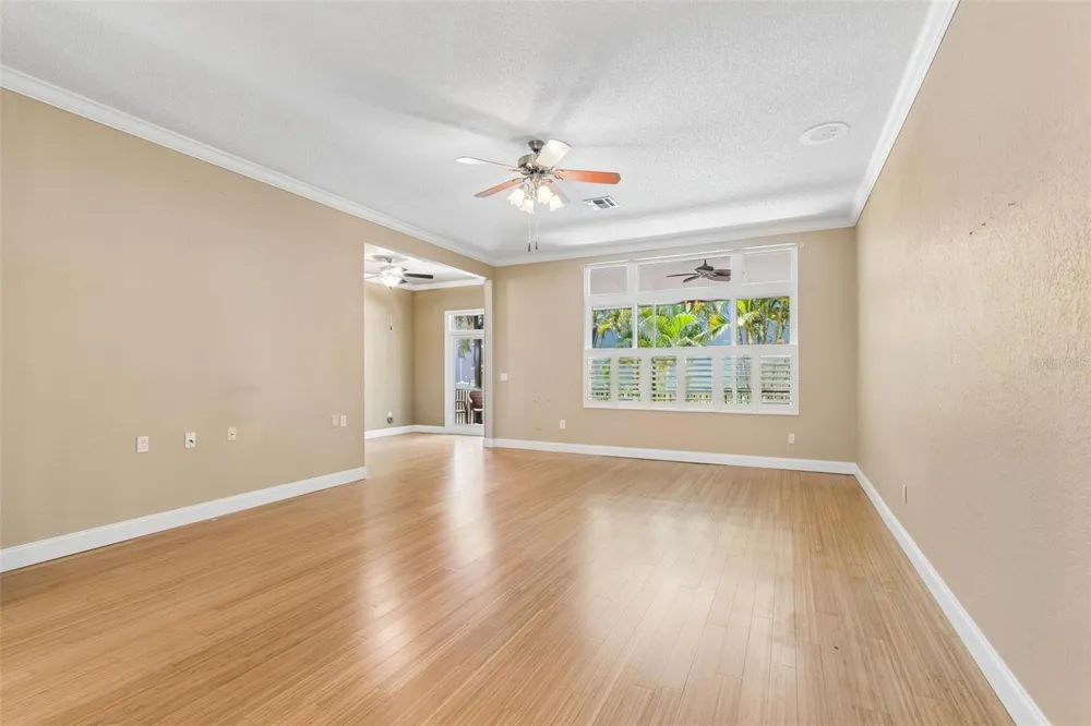487 PINELLAS BAYWAY S #207 St Petersburg, FL 33715
