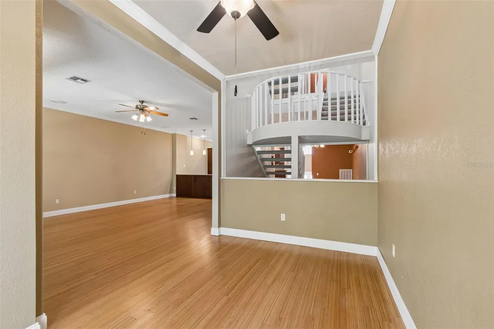 487 PINELLAS BAYWAY S #207 St Petersburg, FL 33715