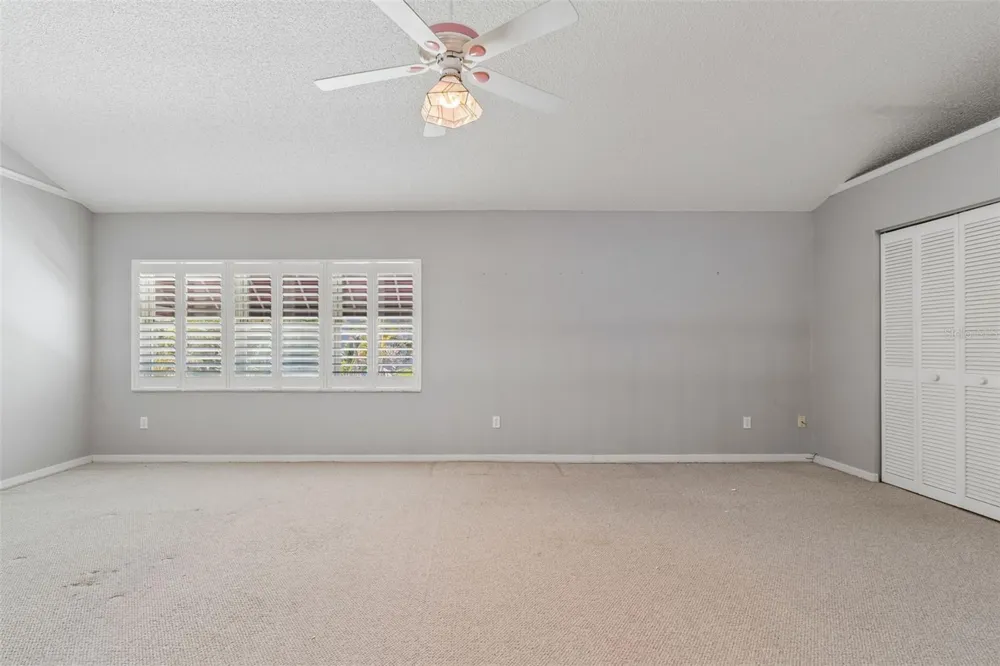 487 PINELLAS BAYWAY S #207 St Petersburg, FL 33715