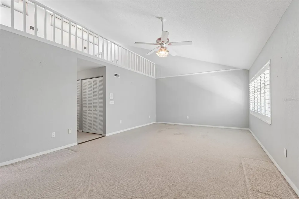 487 PINELLAS BAYWAY S #207 St Petersburg, FL 33715