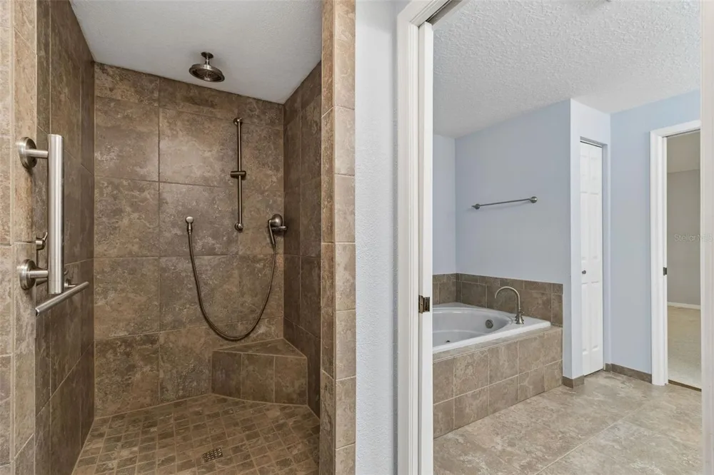 487 PINELLAS BAYWAY S #207 St Petersburg, FL 33715