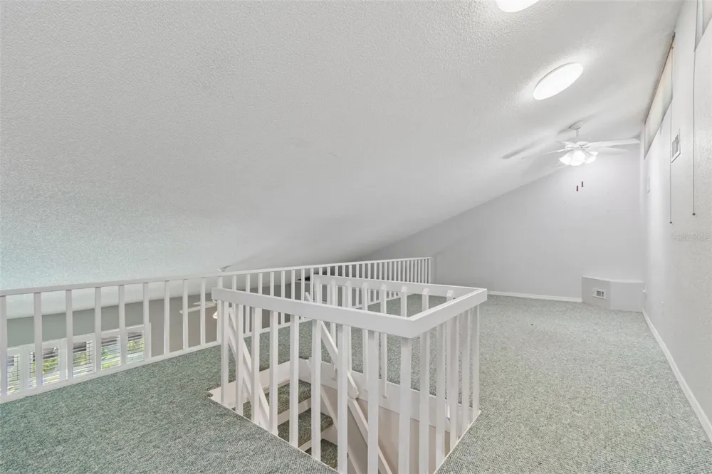 487 PINELLAS BAYWAY S #207 St Petersburg, FL 33715