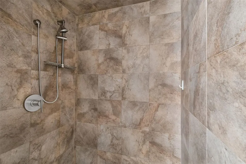 487 PINELLAS BAYWAY S #207 St Petersburg, FL 33715