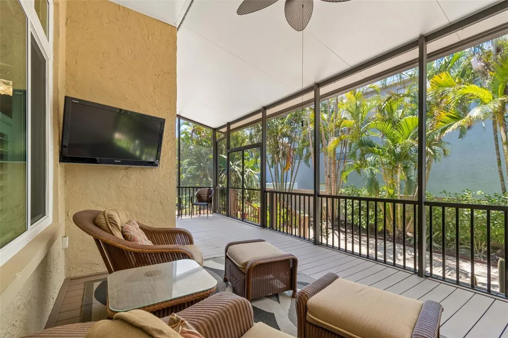 487 PINELLAS BAYWAY S #207 St Petersburg, FL 33715