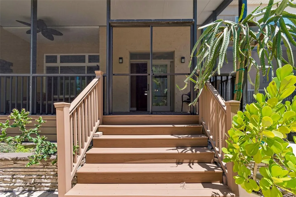 487 PINELLAS BAYWAY S #207 St Petersburg, FL 33715