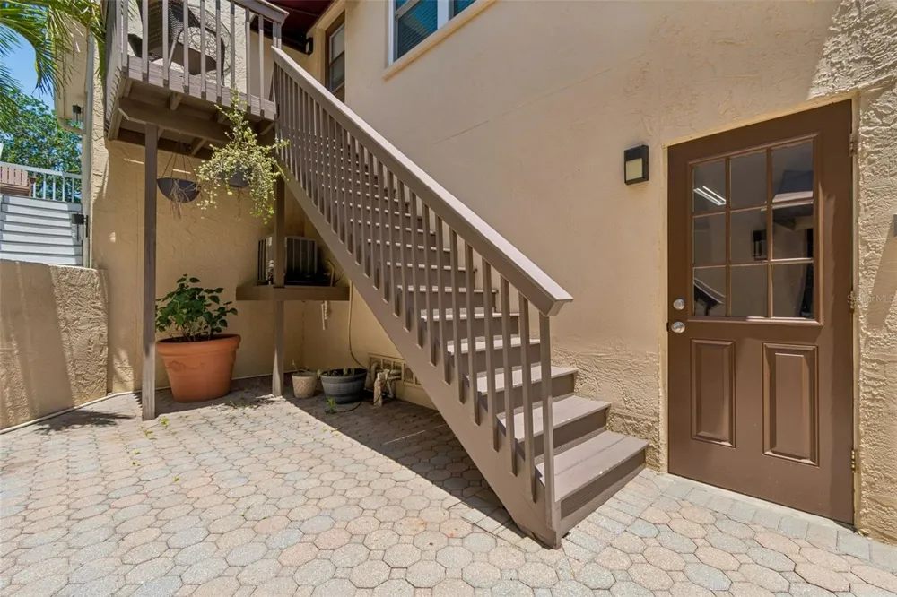 487 PINELLAS BAYWAY S #207 St Petersburg, FL 33715