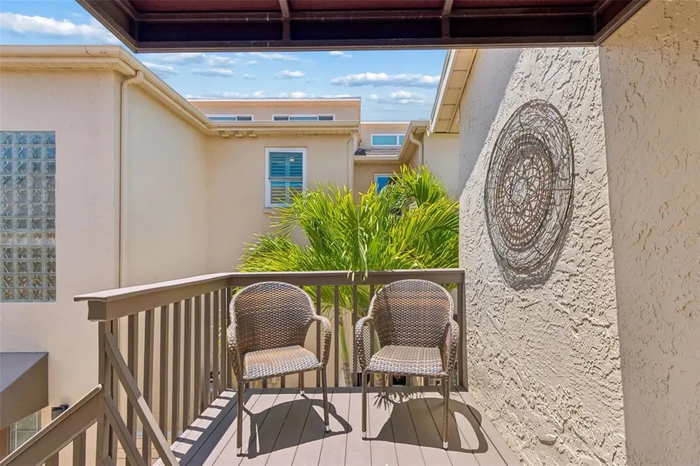 487 PINELLAS BAYWAY S #207 St Petersburg, FL 33715