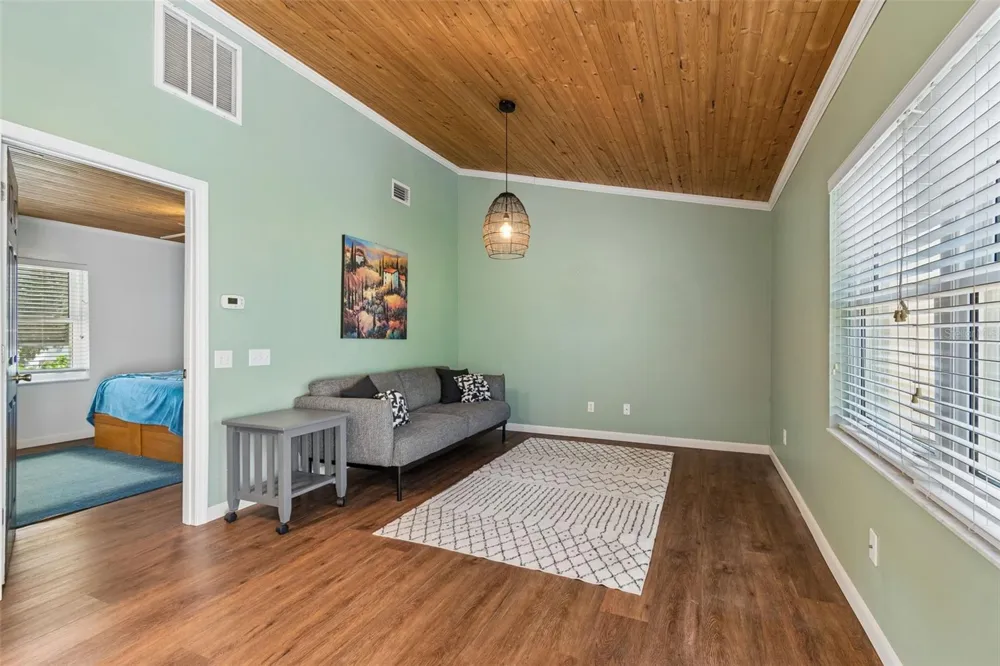 487 PINELLAS BAYWAY S #207 St Petersburg, FL 33715