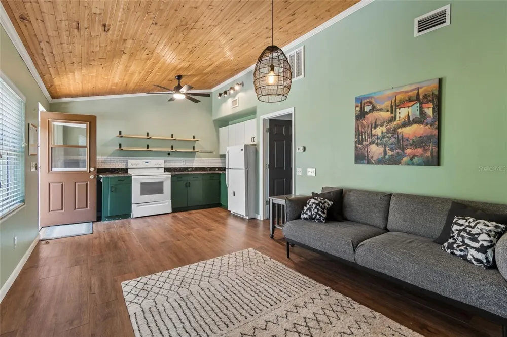 487 PINELLAS BAYWAY S #207 St Petersburg, FL 33715