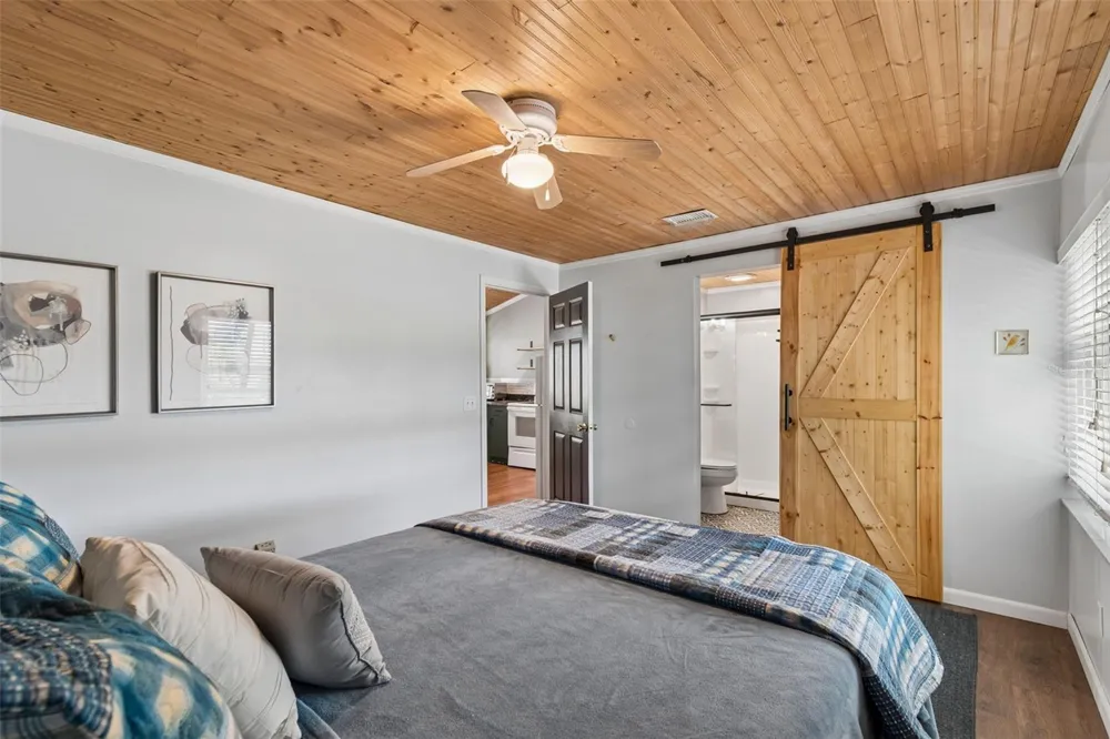 487 PINELLAS BAYWAY S #207 St Petersburg, FL 33715