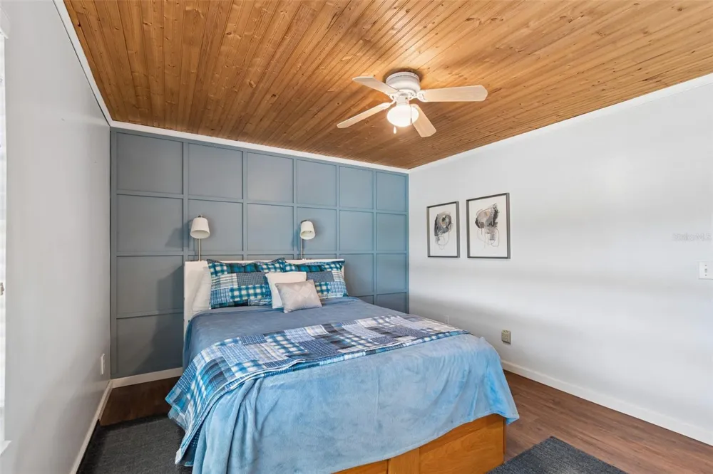487 PINELLAS BAYWAY S #207 St Petersburg, FL 33715