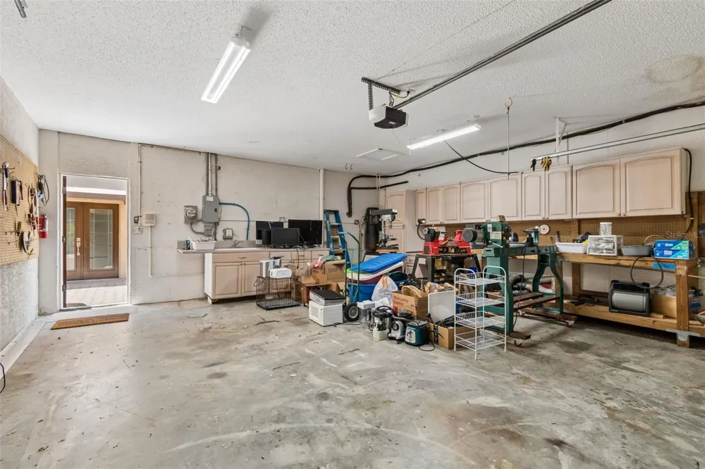 487 PINELLAS BAYWAY S #207 St Petersburg, FL 33715