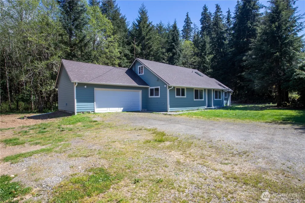 4858 US Highway 101 Humptulips, WA 98552