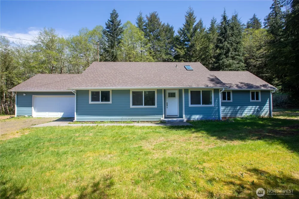4858 US Highway 101 Humptulips, WA 98552