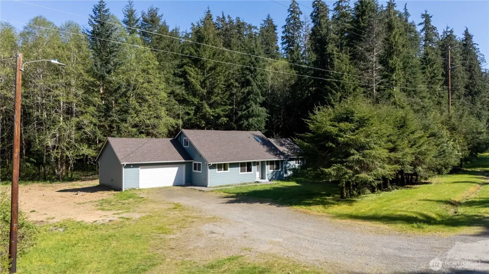 4858 US Highway 101 Humptulips, WA 98552