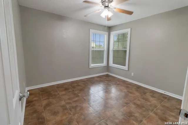 1804 McKinley Beeville, TX 78102