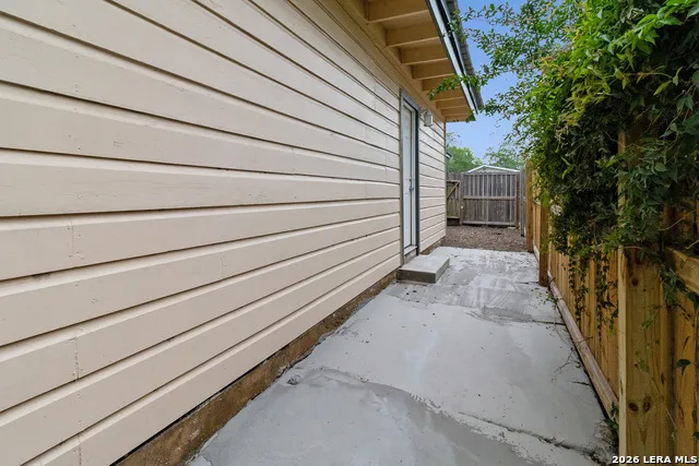 1804 McKinley Beeville, TX 78102