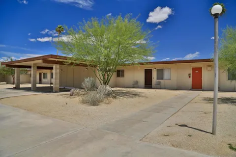 3158 Club Circle East #51